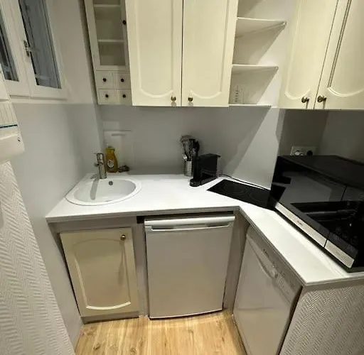 Parisian Stay In A Cosy Flat - Republique